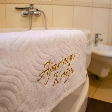 Apartman Modern Penthouse Kraljic Great Location & Terrace Zára
