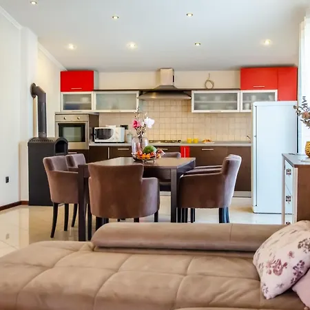 Apartmán Modern Penthouse Kraljic Great Location & Terrace