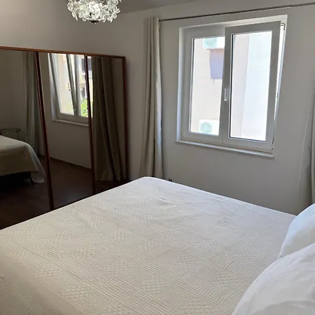 Modern Penthouse Kraljic Great Location & Terrace Apartman Zára