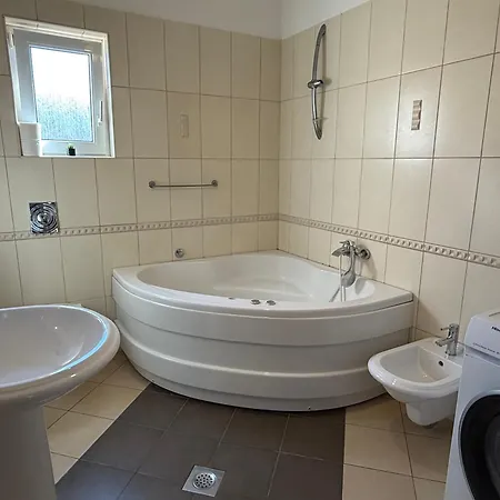 Modern Penthouse Kraljic Great Location & Terrace Apartman Zára
